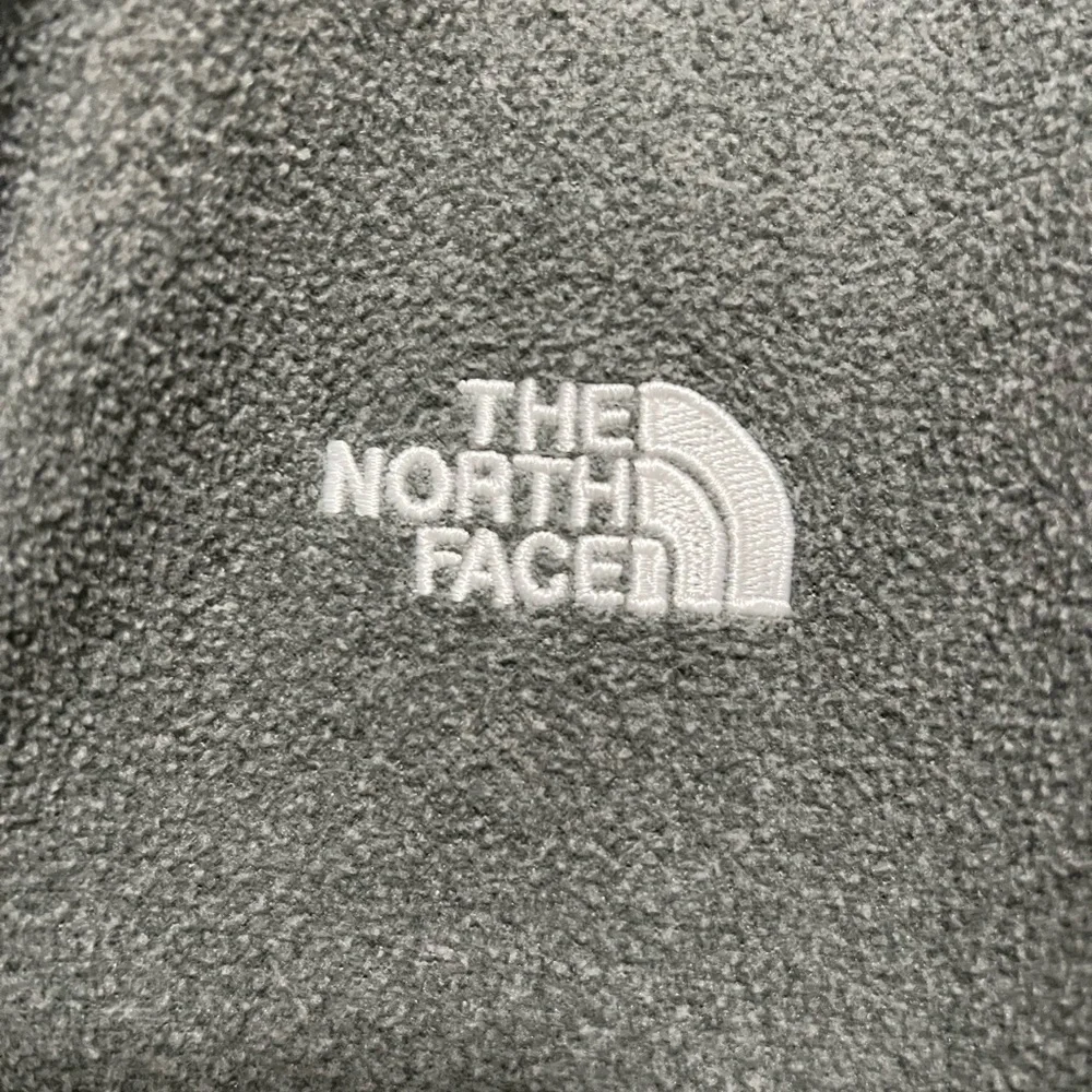 The North Face Women's Gray Zip-Up Jacket - Picture 4 of 5